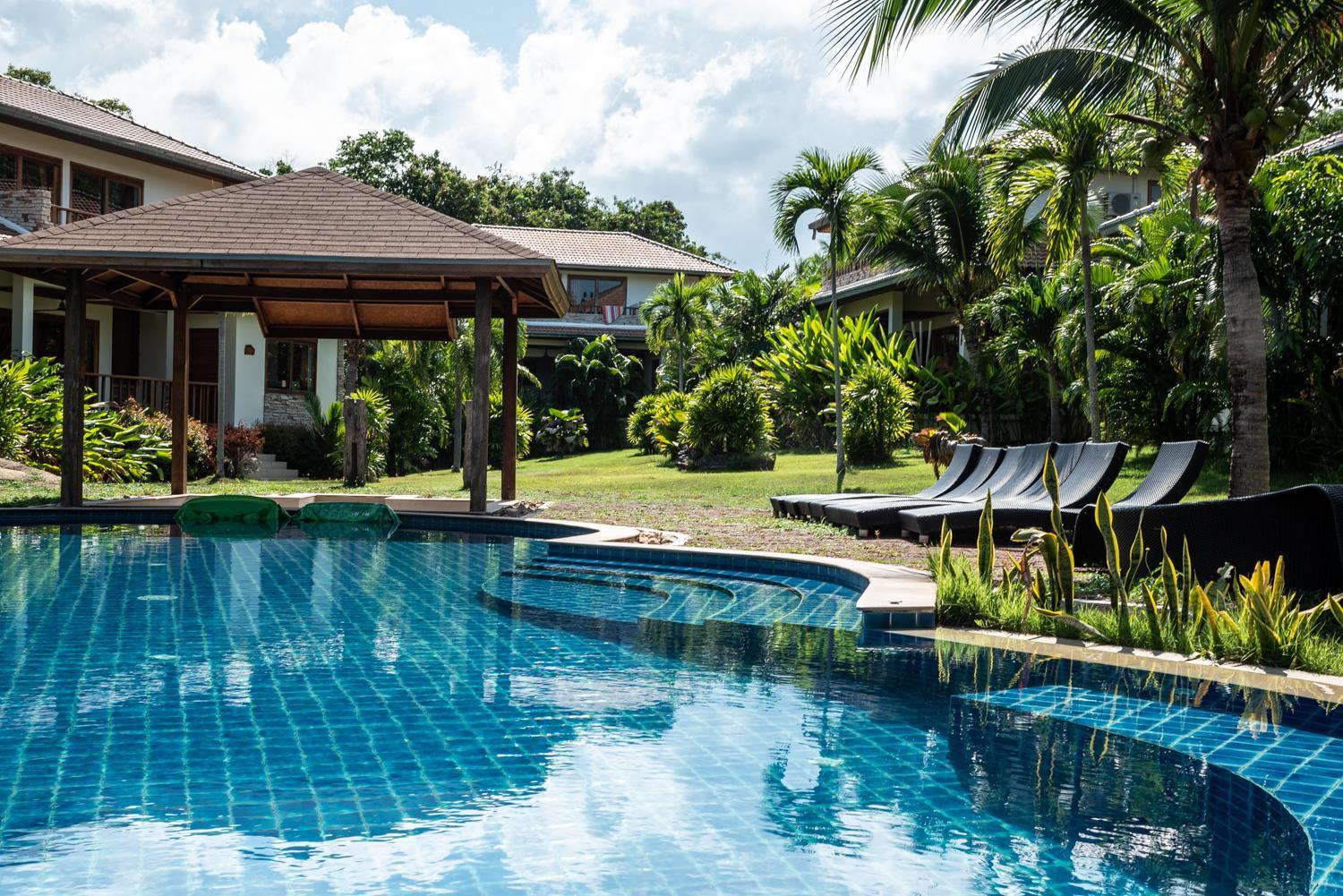 Blue Hill Residence Hua Thanon  Exterior photo