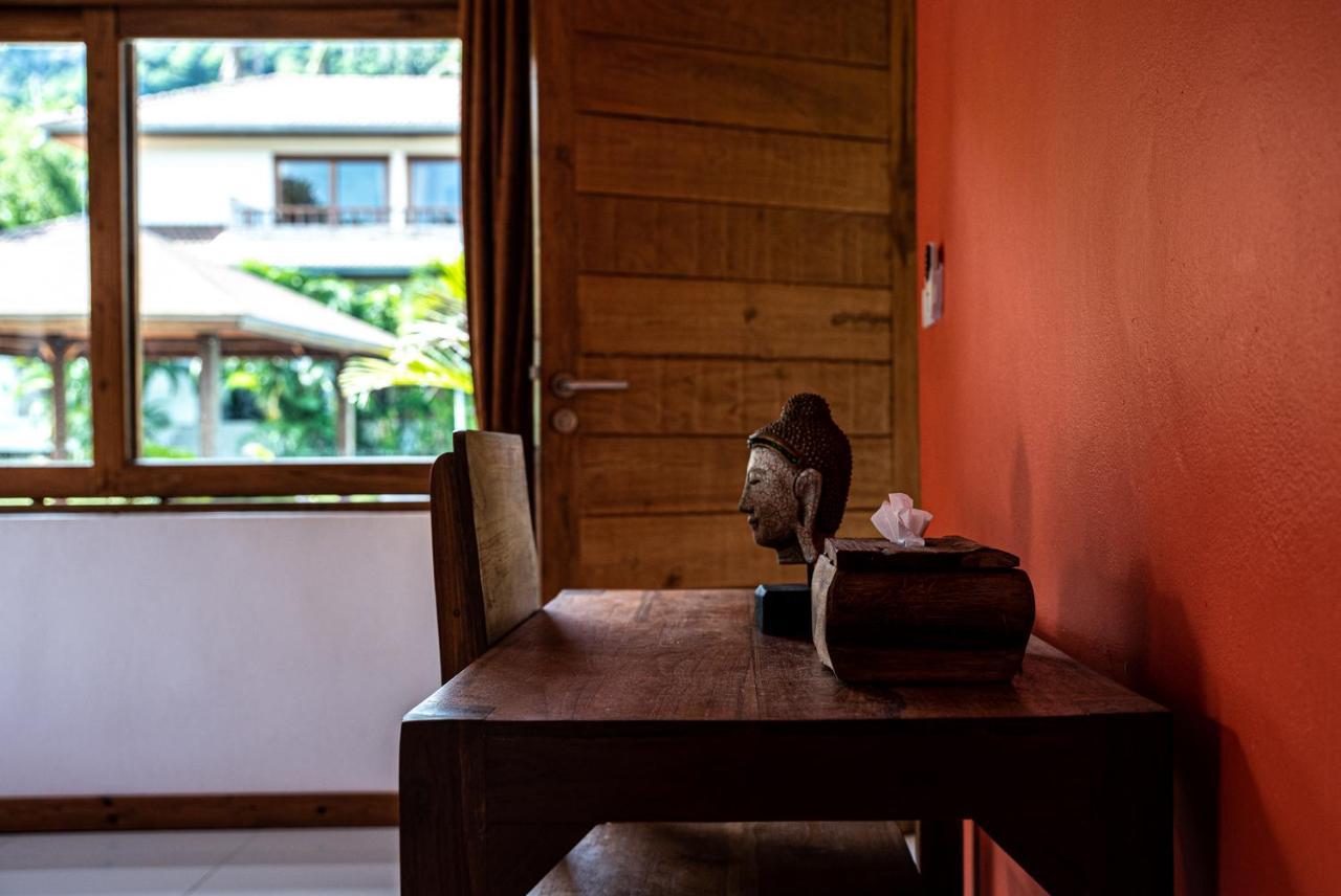 Blue Hill Residence Hua Thanon  Exterior photo